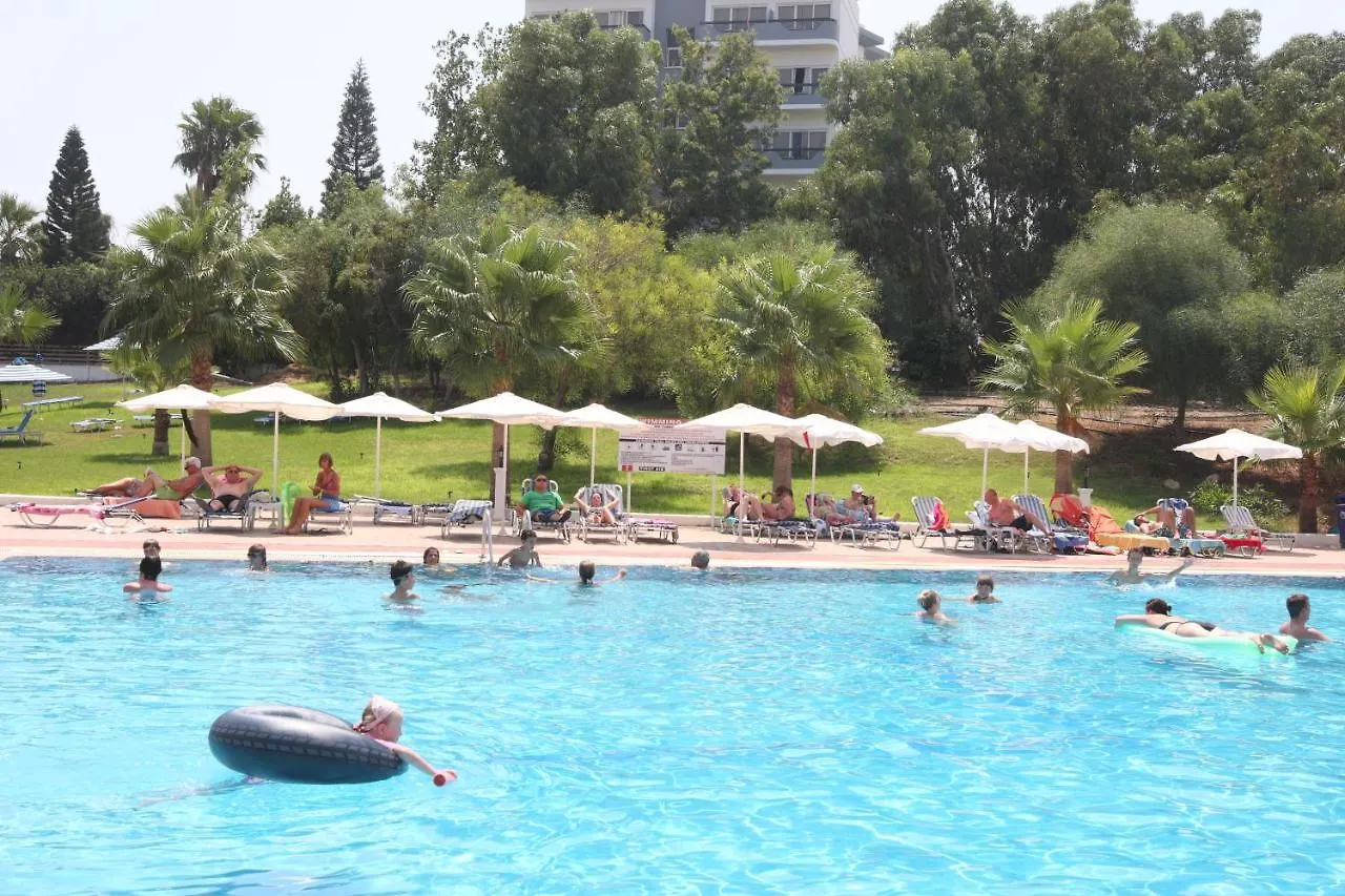 Tsokkos Gardens Hotel Протарас