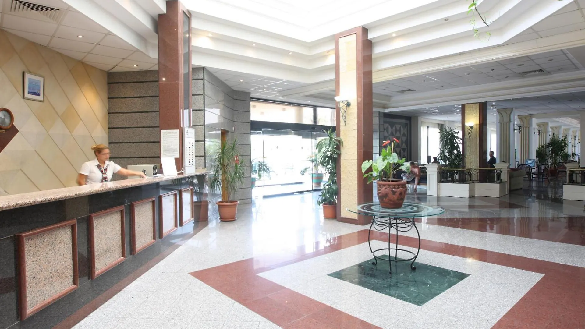 Tsokkos Gardens Hotel Протарас